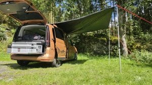 qeedo Motor Tarp Car