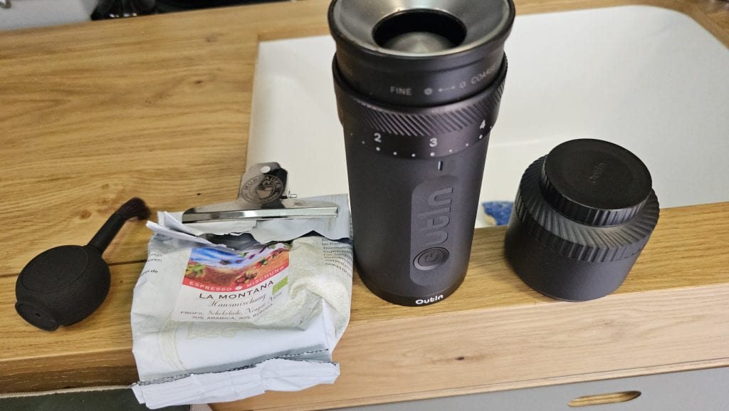 Outin Fino Tragbare Elektrische Kaffeemühle