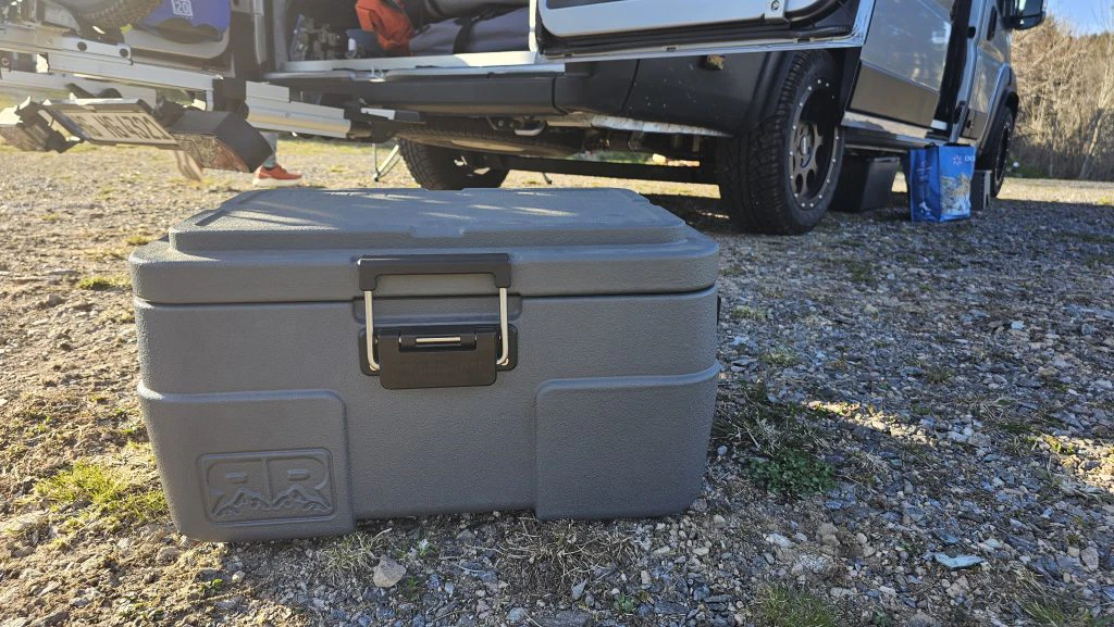 Rugged Road Kühlbox 45V