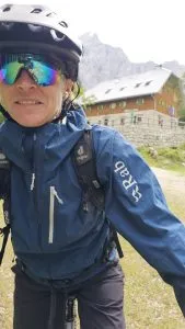 Rab Downpour Trail Light Regenjacke